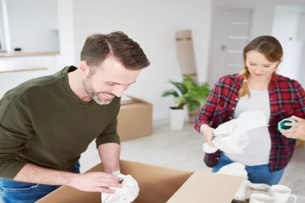 چگونه اسبابکشی راحتتری داشته باشیم؟ در حال بسته بندی وسایل