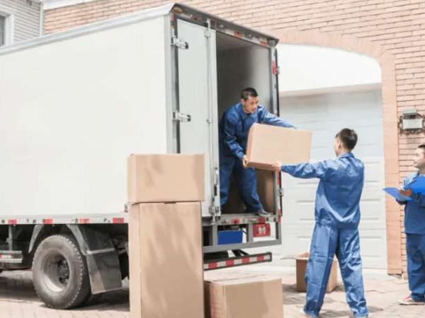 اهمیت بیمه باربری بین‌شهری از اصفهان و نحوه انتخاب پوشش مناسب